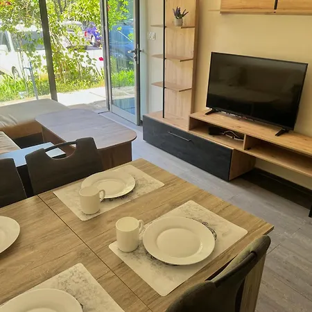 иглика апарт Apartman Neszebar