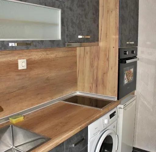 иглика апарт Neszebar