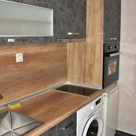 иглика апарт Nesebăr